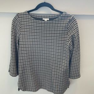 Structured classic top, flattering cut